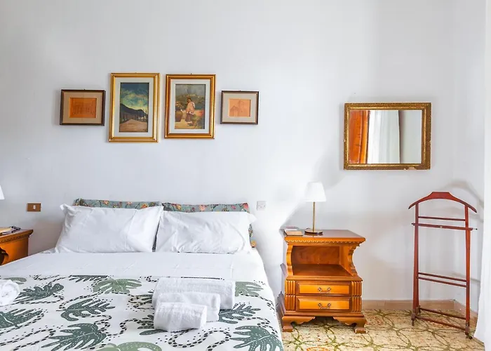 Pisa Airport Comfy Apartment - Private Parking